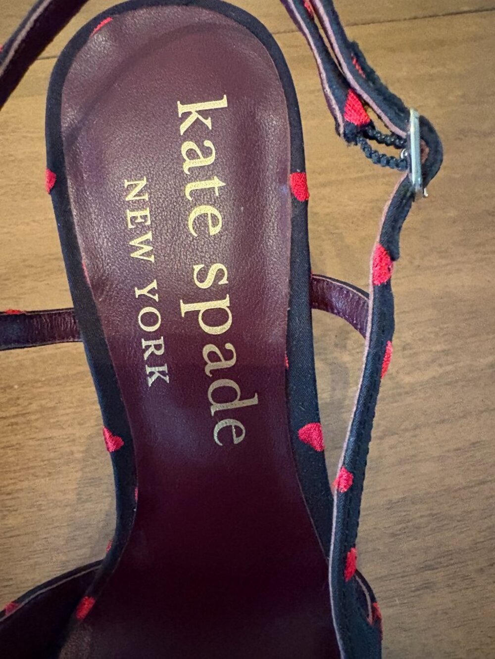 NWOT Kate Spade Black Slingback Heels with Red Hearts and Bow Accents. Size 8.5 - Picture 3 of 14